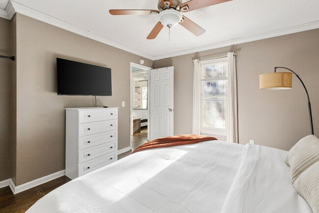 Building Photo - 46 Forest Trail Ct