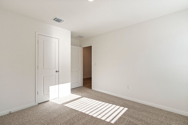 Building Photo - Modern Leander Living with Space to Grow and Room to Relax!