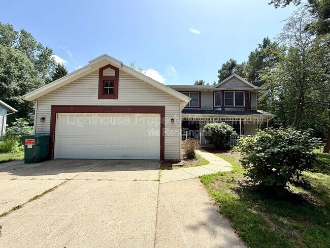 Building Photo - 3696 Senna Dr NE