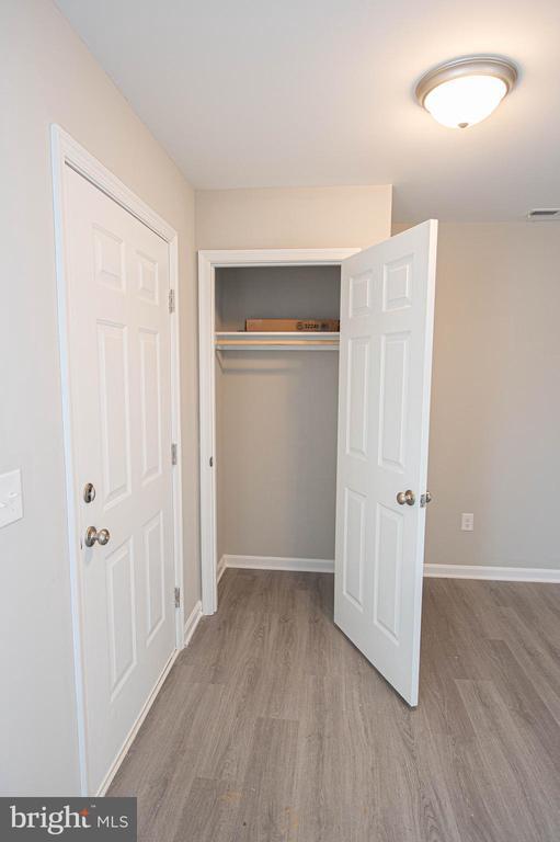 Building Photo - 241 Morgans Ct