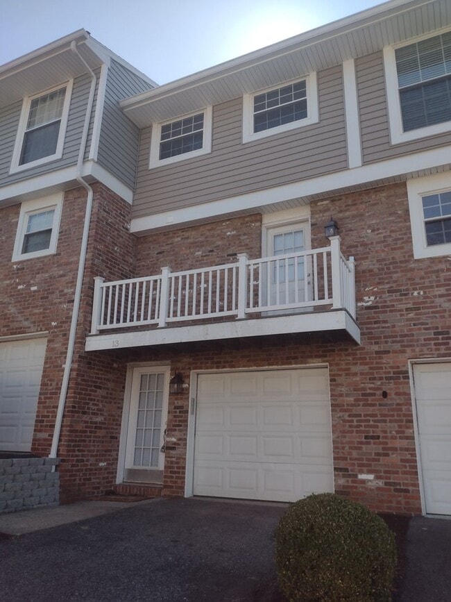 Building Photo - Beautiful Home for Rent