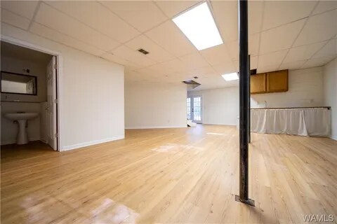 Building Photo - 7650 Hargrove E Rd