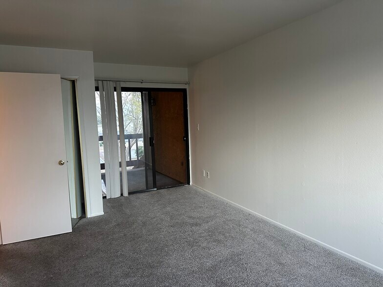 Building Photo - 3431 Artesia Blvd