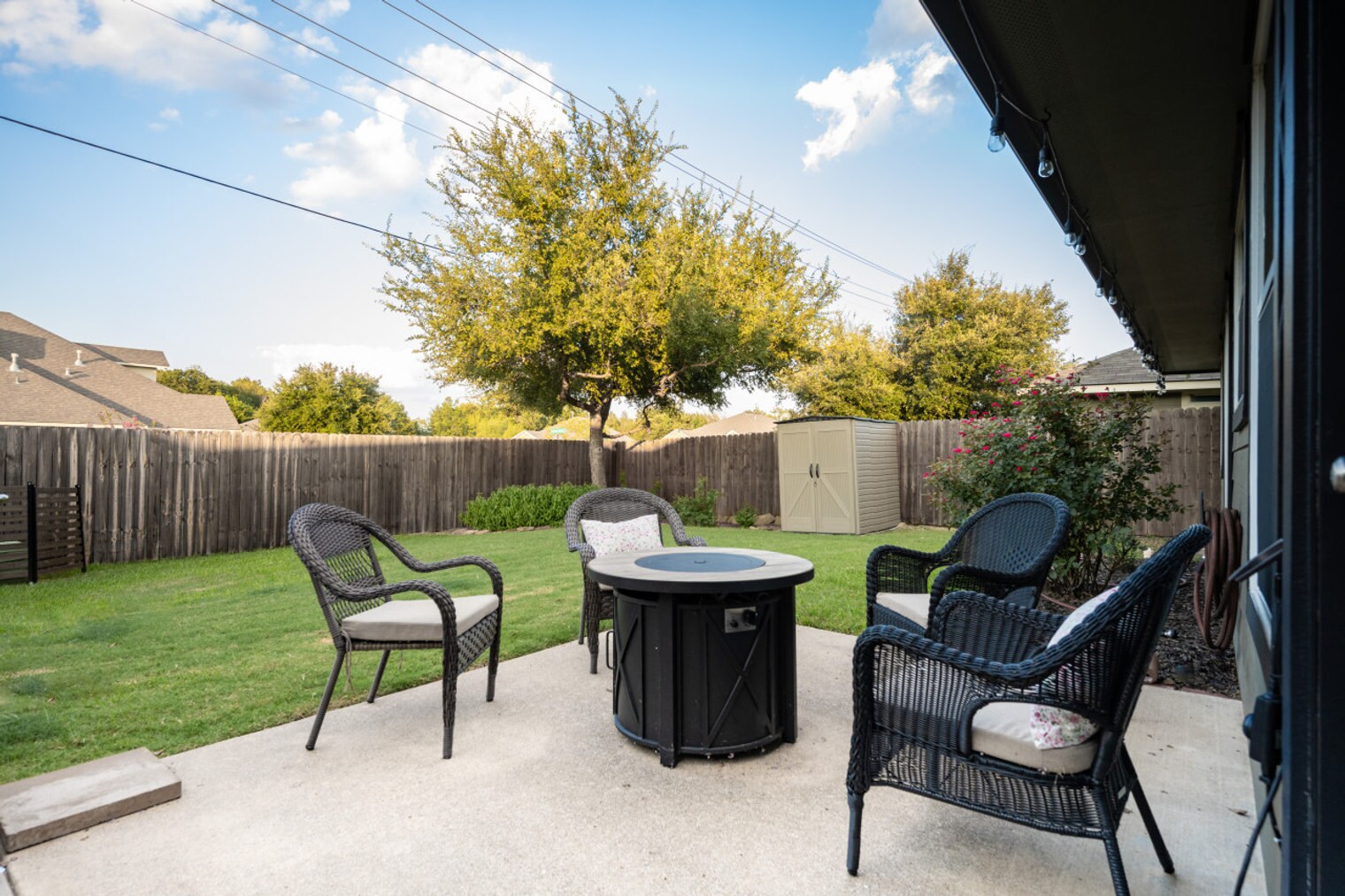 Building Photo - 1031 Fallbrook Loop