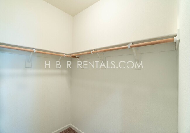 Building Photo - Spacious 4-Bedroom with Granite Finishes in Tracy – Your Dream Home Awaits!