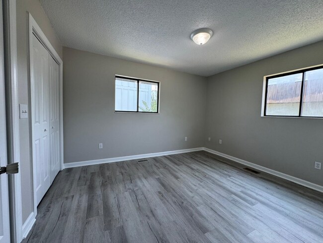 Building Photo - 4807 Little River Rd