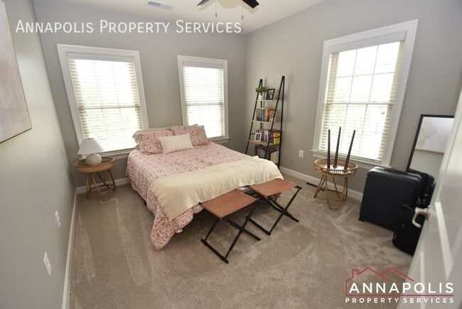 Building Photo - 227 Treyburn Wy