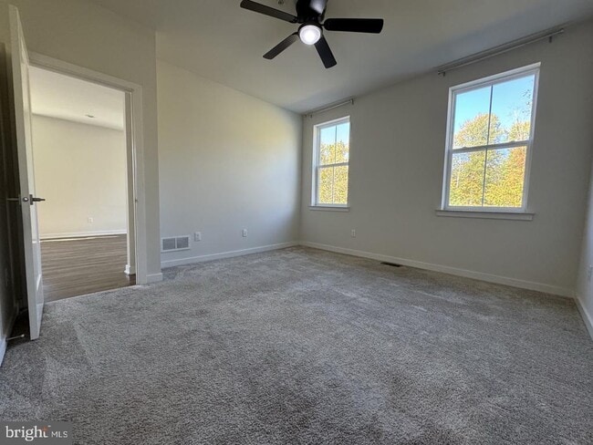 Building Photo - 213 Wynstone Ct