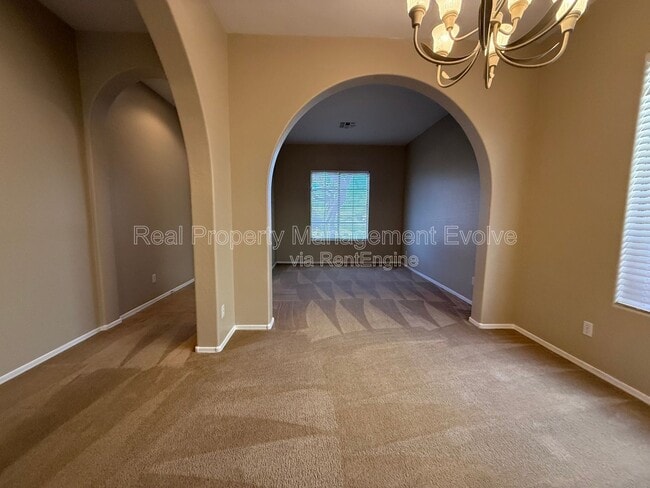 Building Photo - 16825 S 30th Ave