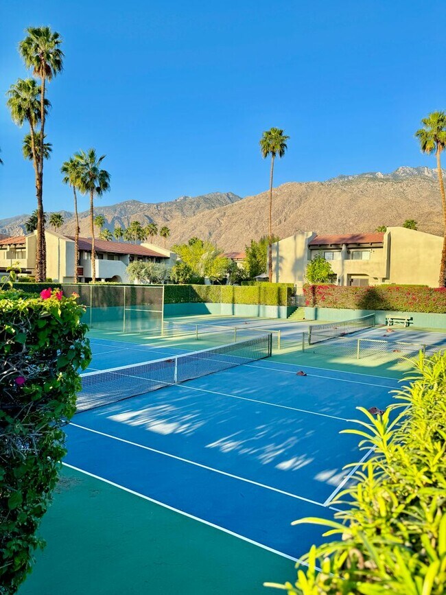 Building Photo - CASA VERDE - One Bedroom - Unfurnished - Long Term