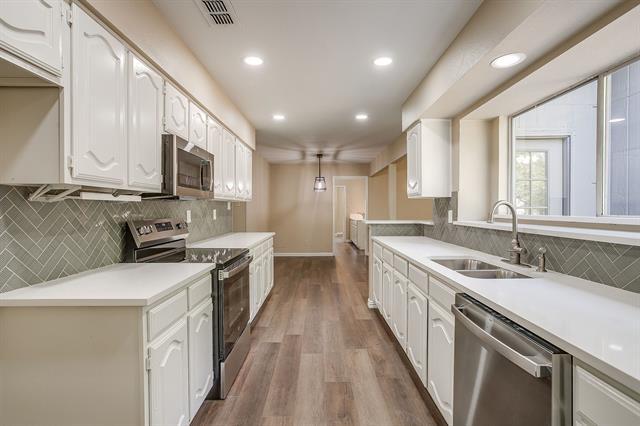 Building Photo - 7550 Deerlodge Trail