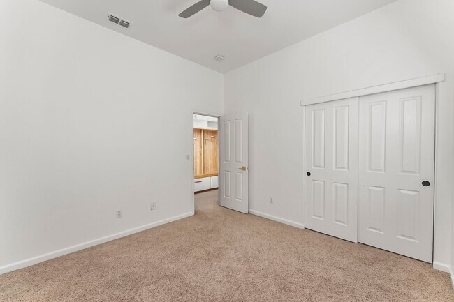 Building Photo - 10000 Shana Way