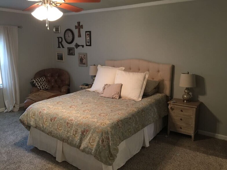 Building Photo - 4907 11th St