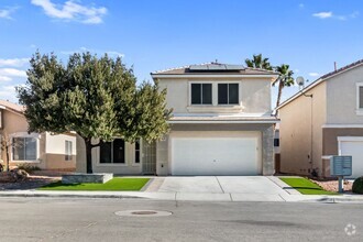 Building Photo - Beautiful 2 Story Home with 3 Bedrooms, SO...