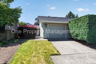 Building Photo - 614 SE 130th Ct