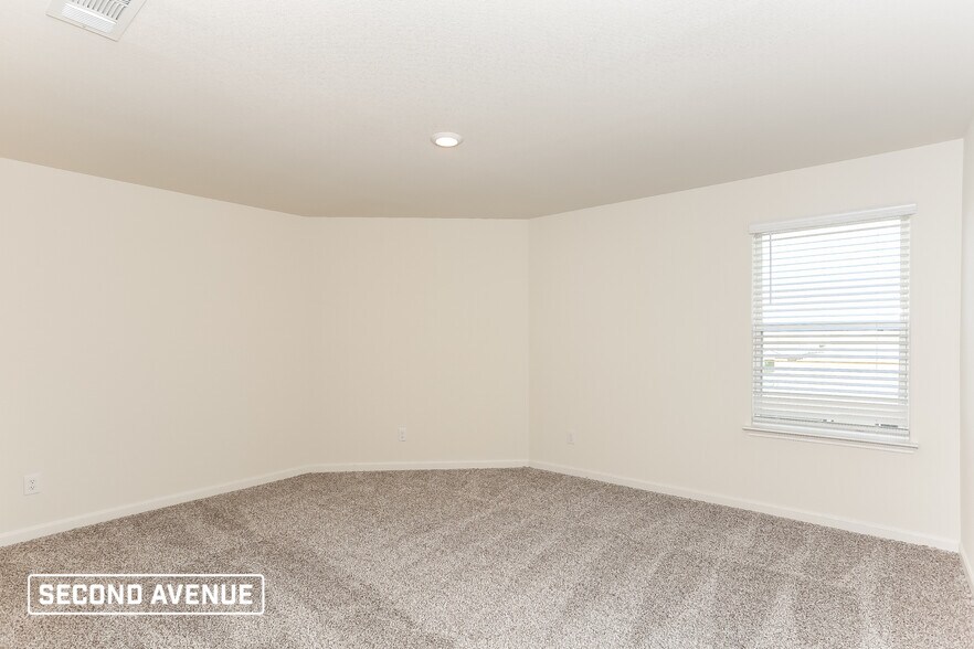 Building Photo - 521 Bennie Leonard St