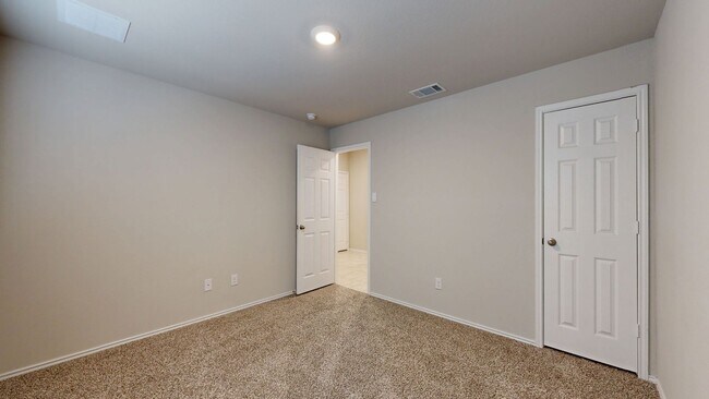 Building Photo - ALMOST NEW HOME BY FORT HOOD!!!