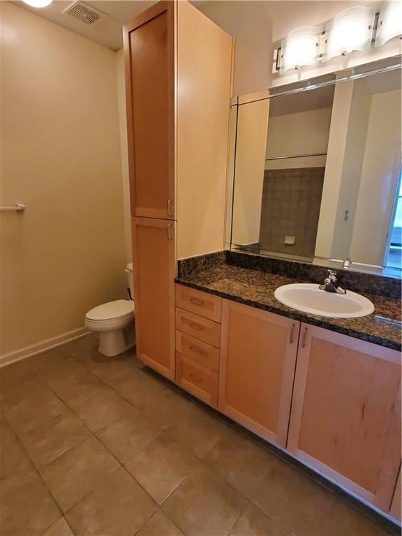 Building Photo - Room in Condo on 17th St NW