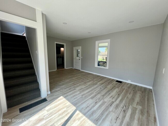 Building Photo - 53 N Park St