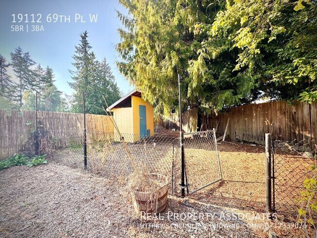 Building Photo - 19112 69th Pl W