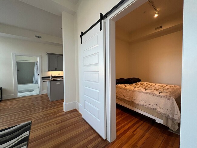 Building Photo - 301 Campbell Avenue- Downtown-Live, Work, ...