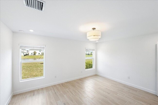 Building Photo - 6331 Windwood Wy