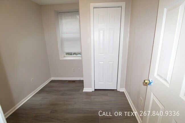 Building Photo - 1016-1018 S 52nd St-18.1A