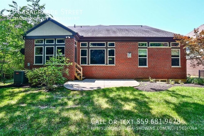 Building Photo - 21 Casagrande St