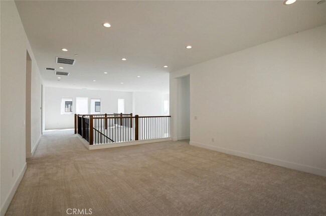 Building Photo - 20552 Edgewood Ct