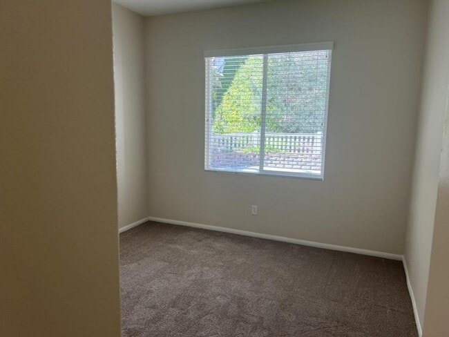 Building Photo - 27749 Hackberry St