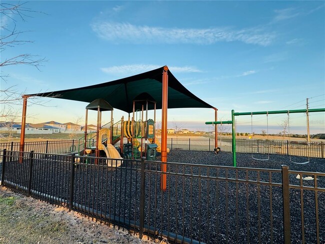 Building Photo - 2669 Buttercup Ave