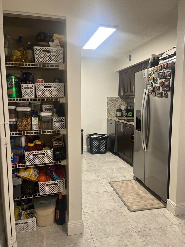 Building Photo - 8710 SW 3rd St