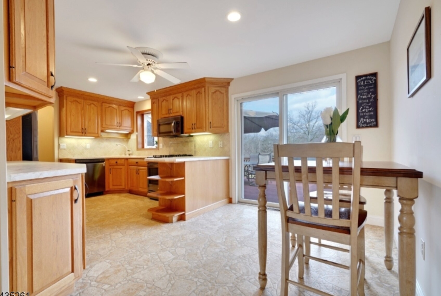 Building Photo - 78 Vones Ln