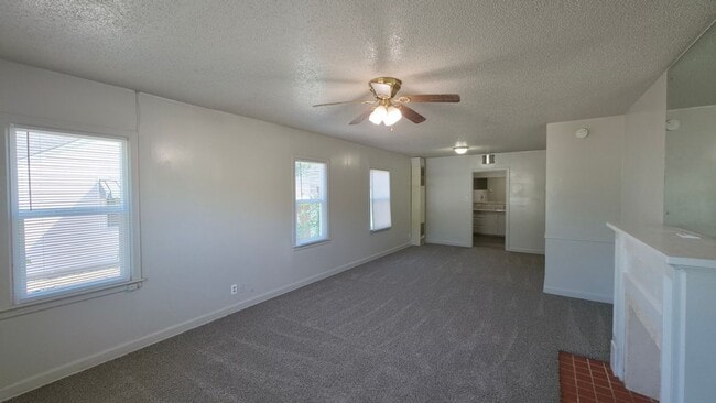 Building Photo - Spacious, Fresh, and Ready for Your Style: 3 Bed 2 Bath