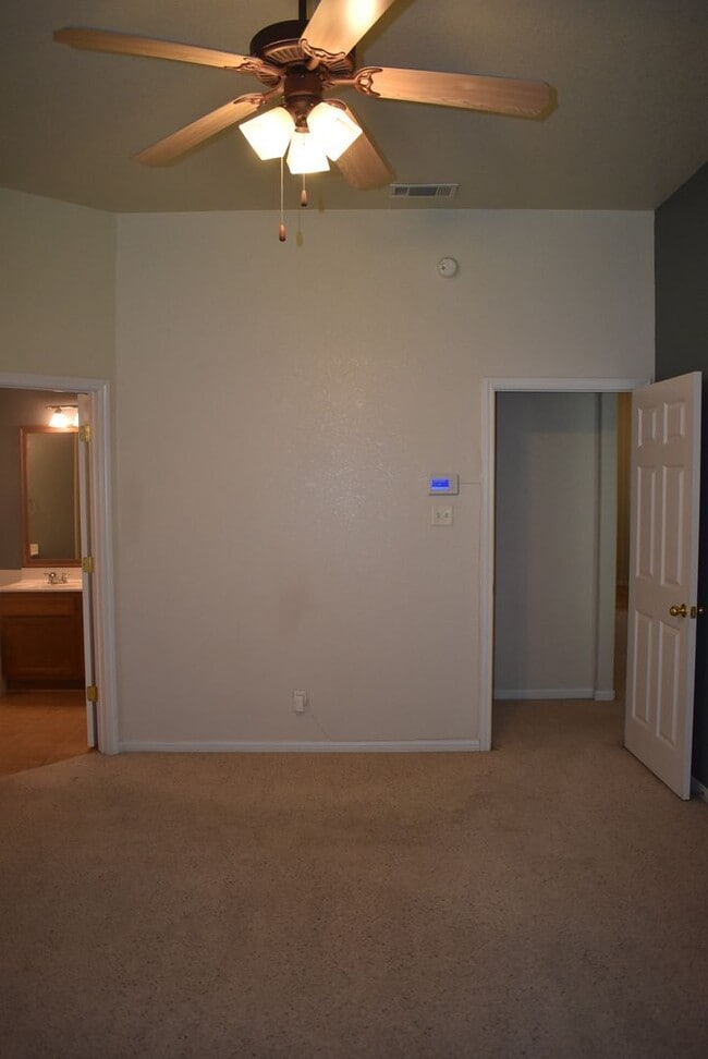 Building Photo - Central Texas Expressway Suite 100, Harker Heights, TX 76548.