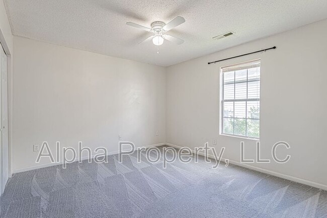 Building Photo - 7 Hammett Grove Ln