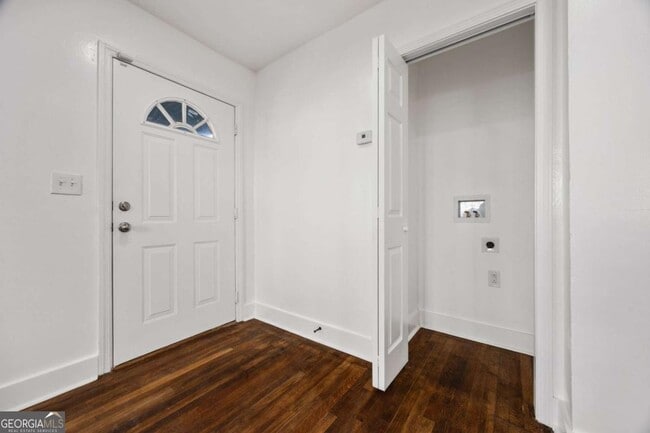 Building Photo - 2584 Oldknow Dr NW