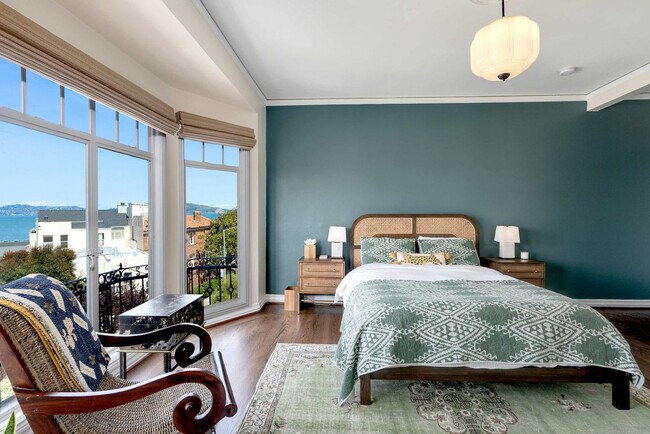 Building Photo - 3689 Fillmore St