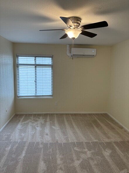 Building Photo - 432 Edgehill Ln