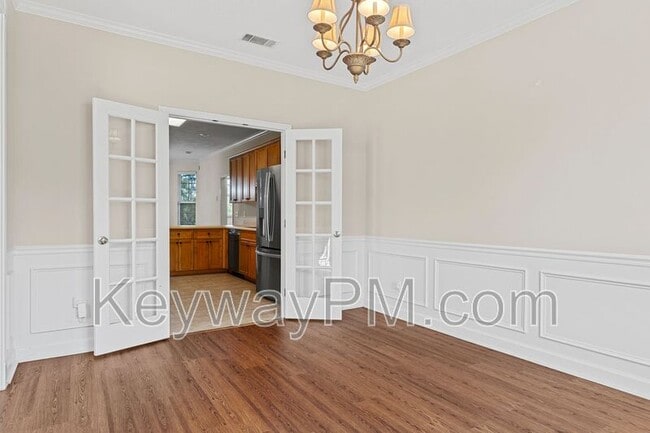 Building Photo - 619 Archard Dr