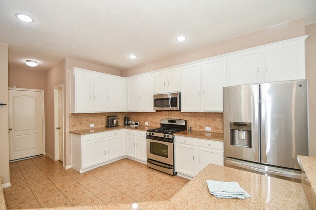 Building Photo - 17319 Brookhollow Ct Dr