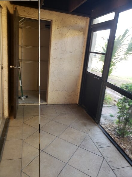 Building Photo - 2724 Hidden Lake Blvd