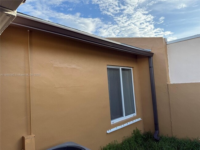 Building Photo - 13030 SW 49th Terrace
