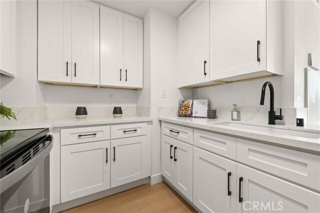 Building Photo - 1750 E Ocean Blvd