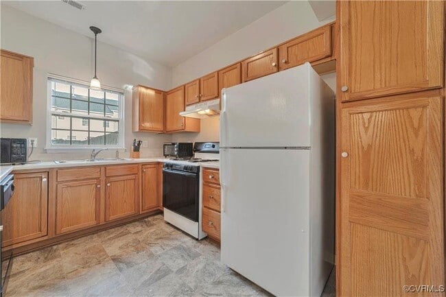 Building Photo - 2545 Mountain Ash Cir