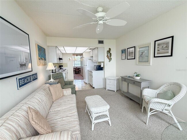 Building Photo - 4880 Locust St NE