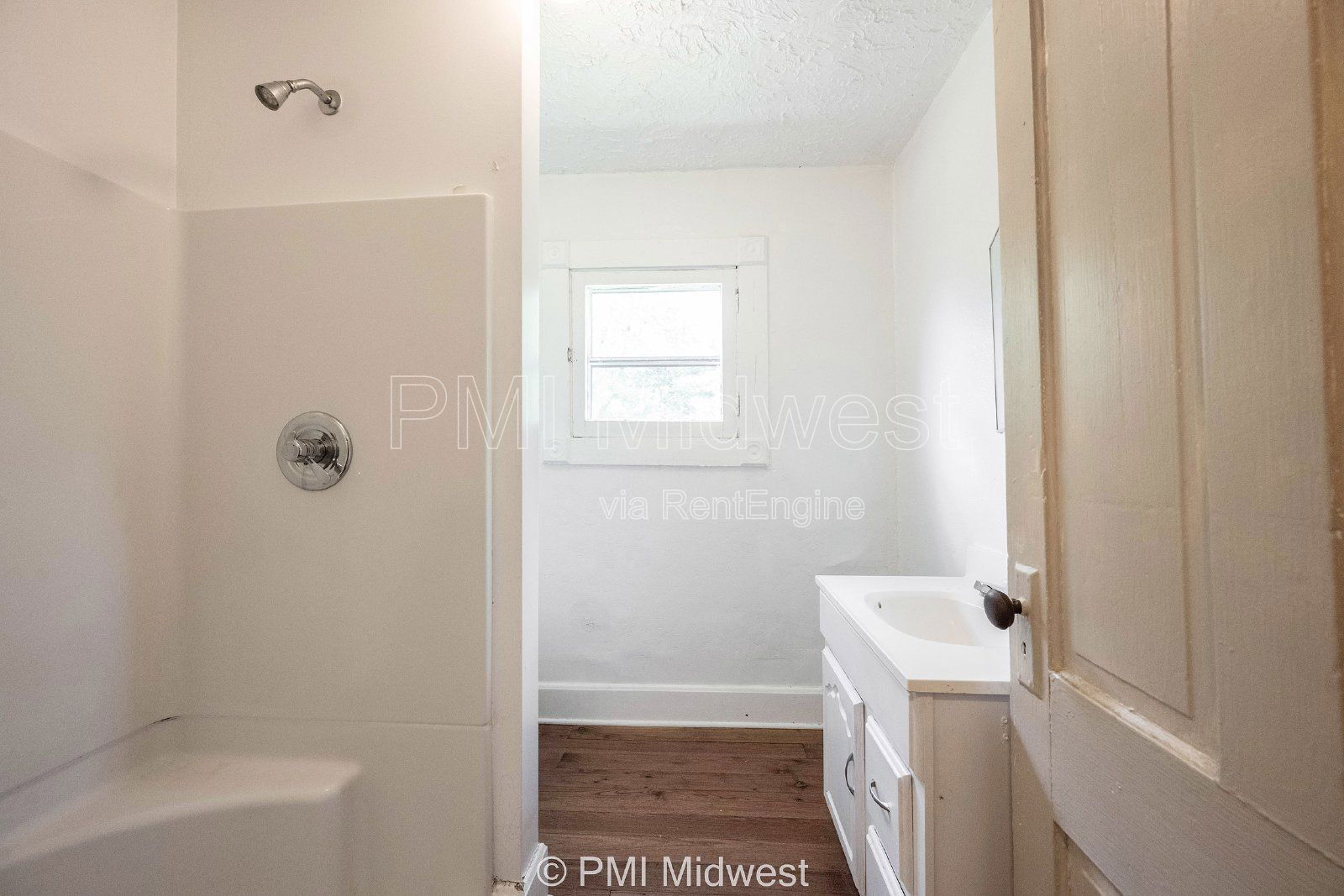 Building Photo - 632 S State St