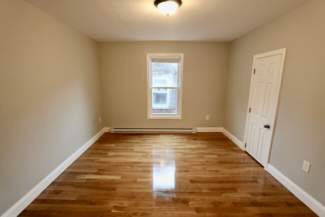 Building Photo - 80 Morgan St