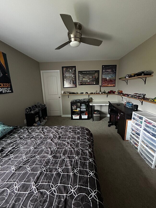 Building Photo - 2924 Seavista Ct