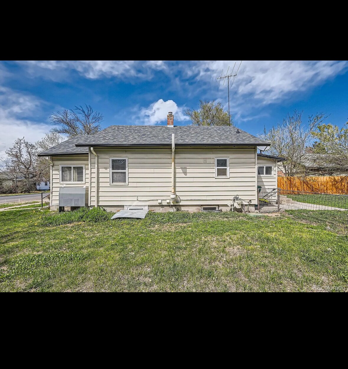 Building Photo - 1746 Galena St